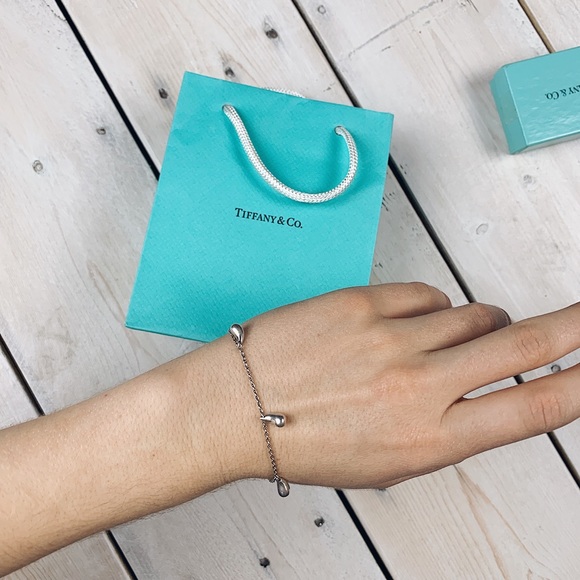 Tiffany & Co. Jewelry - 💍Tiffany & Co. | Elsa Peretti Teardrop Bracelet